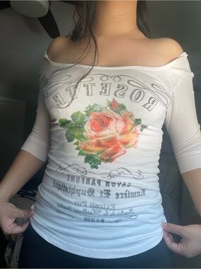 Cotton Truly Madly Deeply cotton Cream Long Sleeve Graphic Tee with Rose Print